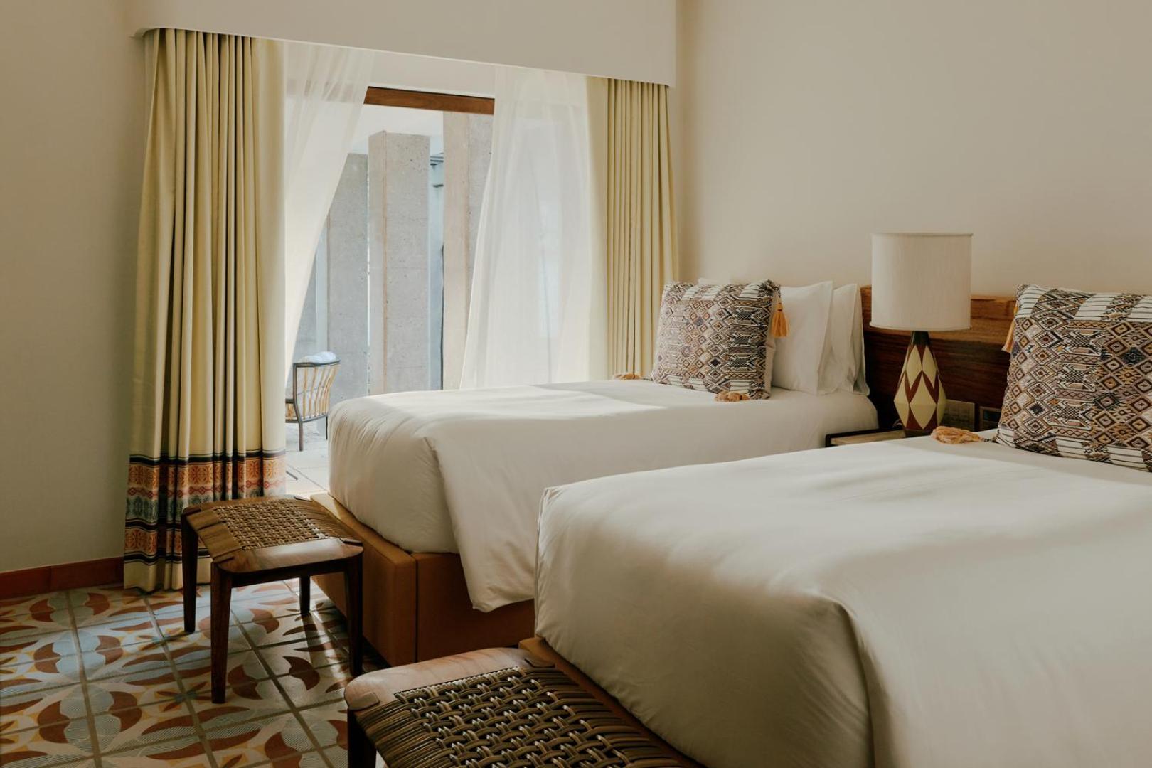 Deluxe Family Suite